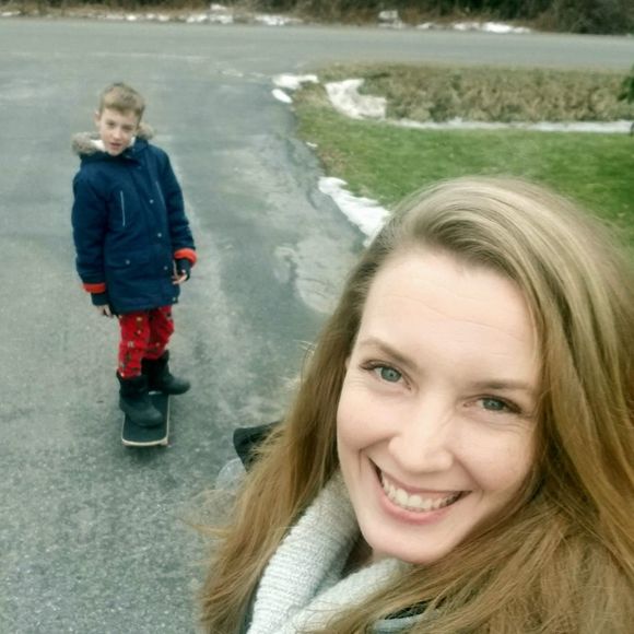 Meet your Posher, Elissa - Picture 1 of 1